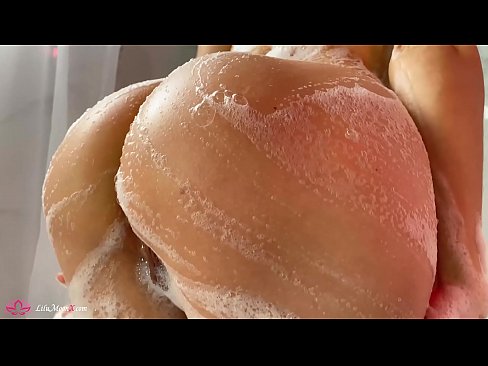 ❤️ Brunete masturbē makstiņu ar vibratoru līdz intensīvam orgasmam dušā ❤ Super porno pie lv.gaypornforyou.ru ❌❤